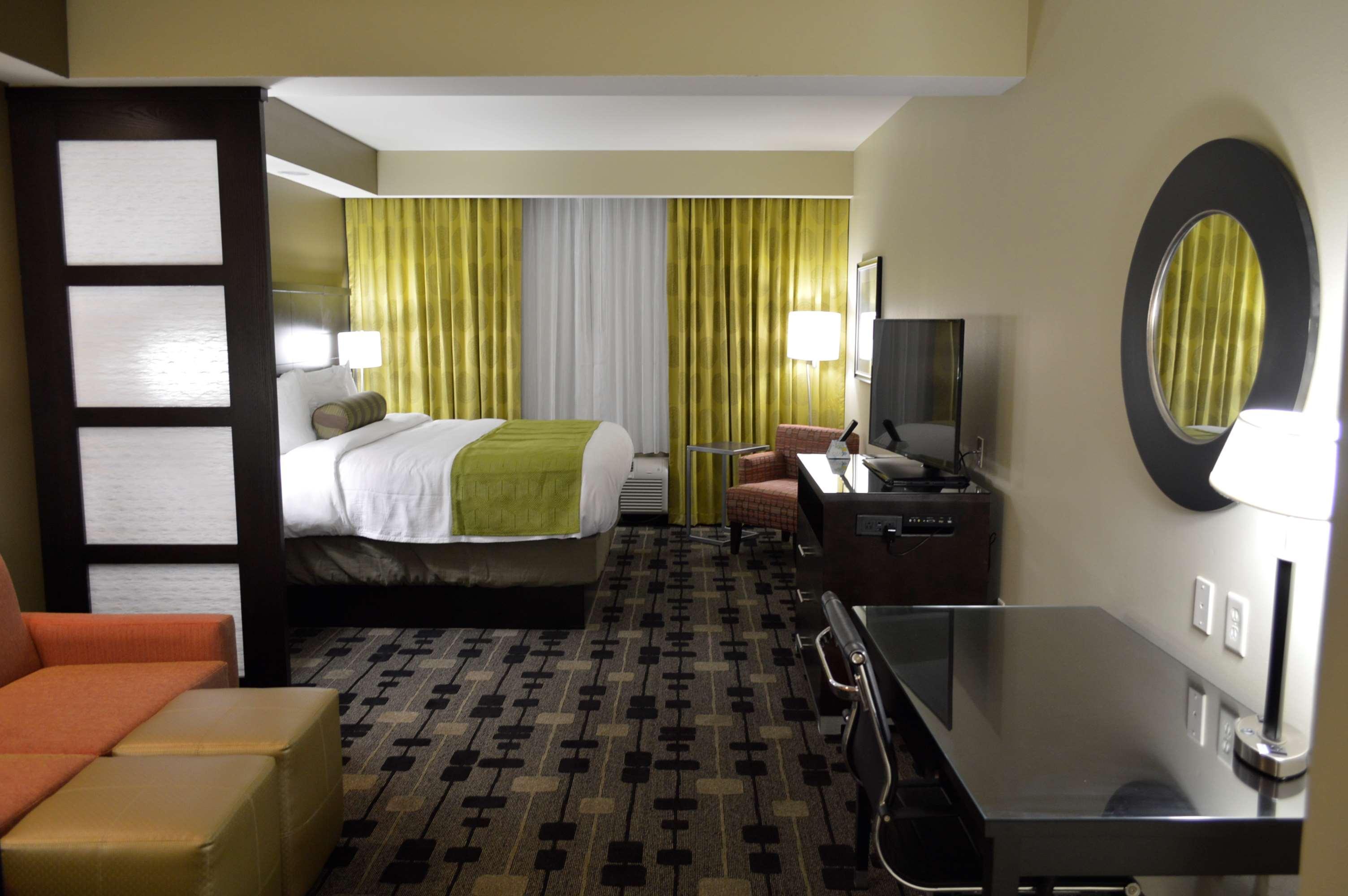 Best Western Plus University Inn Hattiesburg Ngoại thất bức ảnh